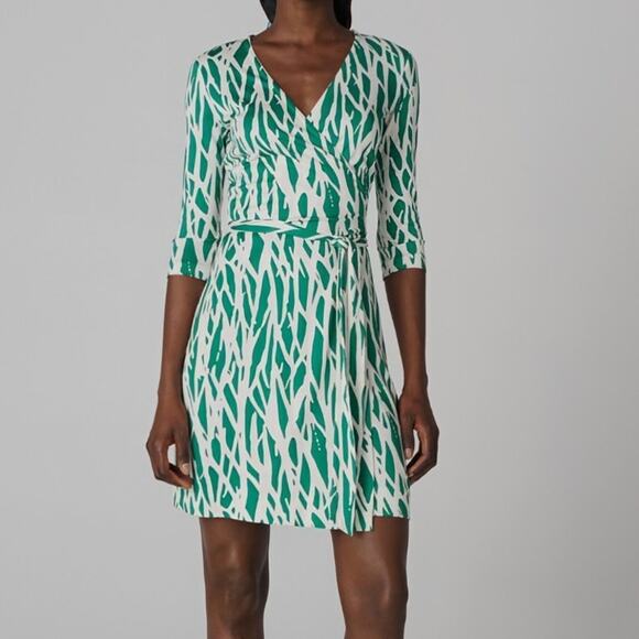 Diane von Furstenberg Julian Wrap Dress Twigs Green White 100% Silk Jersey 12 - Picture 1 of 12